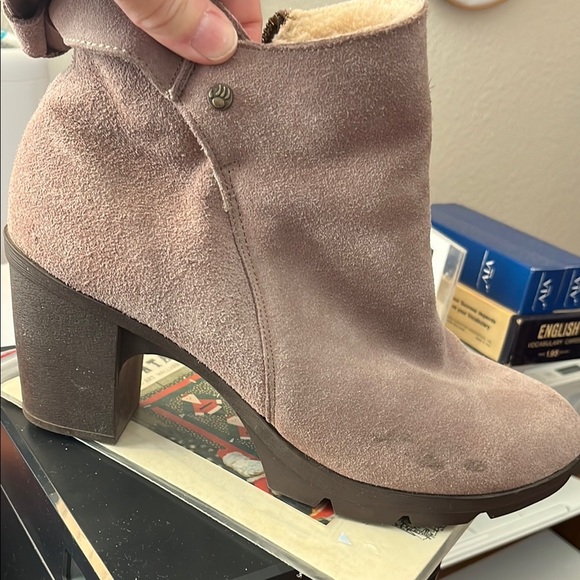 Bearpaw Pink/Tan Chelsea Eden Heeled Suede Boots Women Size 10 - Picture 1 of 7